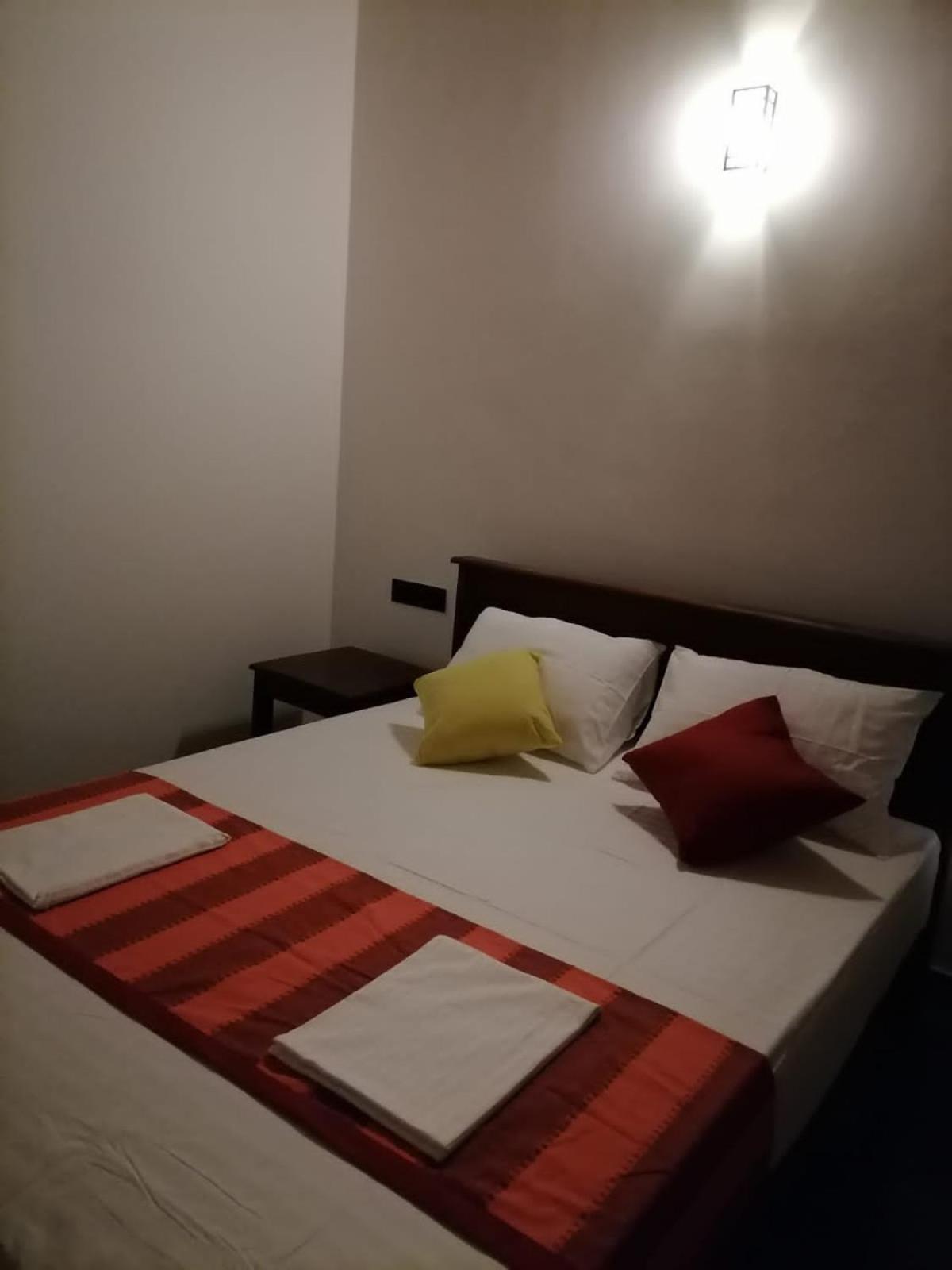 Ceylonima Home Stay Anuradhapura Quarto foto