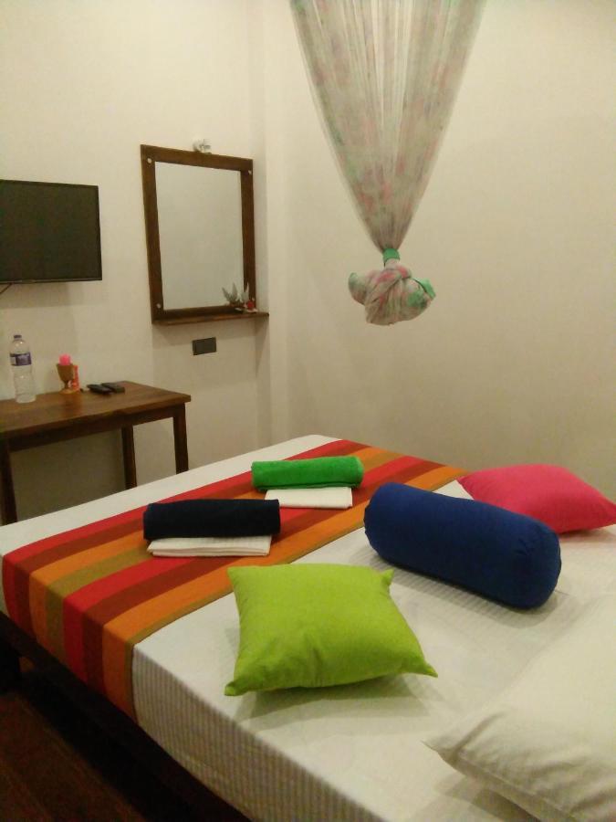 Ceylonima Home Stay Anuradhapura Exterior foto